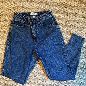 A&F size 25 Curve Love Skinny High Rise jeans